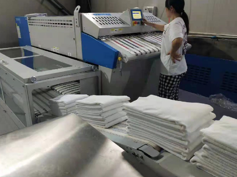 句容巾类折叠机-02